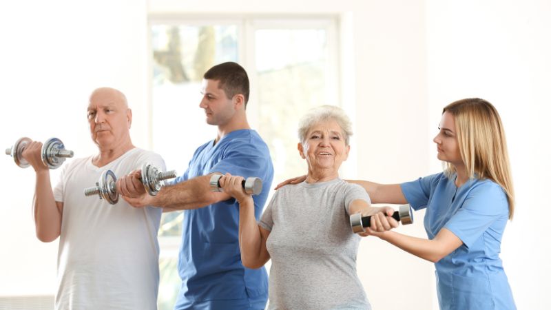 Best Physical Therapies for Elderly Patients with Mobility Issues