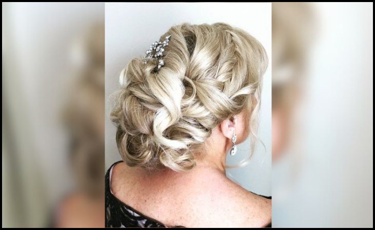  Elegant Updo