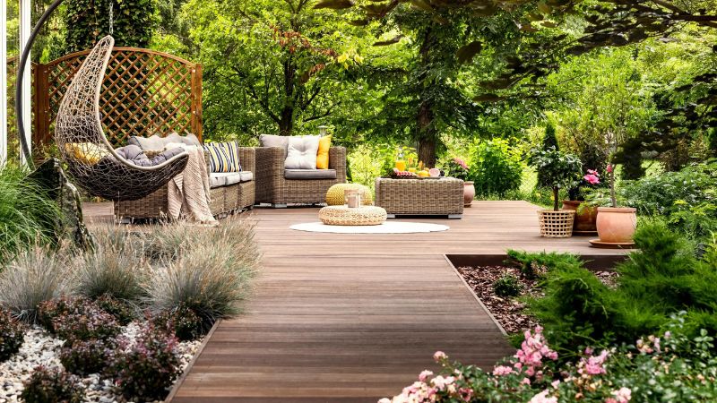 9 Smart Small Yard Landscaping Ideas