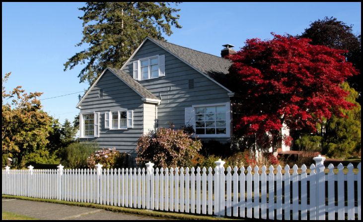 Classic White Picket Fence